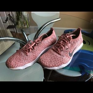 Nike Knit Shoes